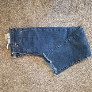 Price drop. Great shape Levi’s button fly jeans.